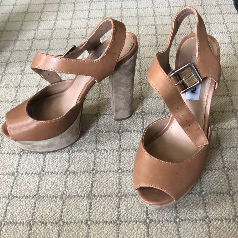 Steve Madden beige platform heels